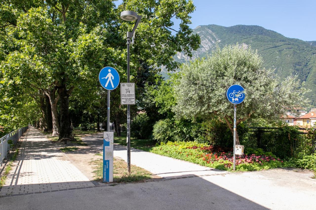 טרנטו Appartamento Al Ponte Adiacente Al Parco, Vicino All'Ospedale E Centro מראה חיצוני תמונה